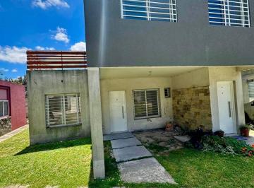 Casa en Venta de 3 ambientes Adrogué · Casa en Venta - Adrogué (Complejo Los Jardines)