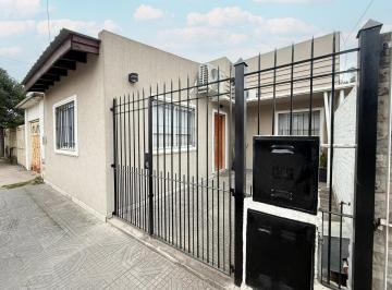 Casa · 110m² · 3 Ambientes · 1 Cochera · Casa 3 Ambientes - Parque San Martin