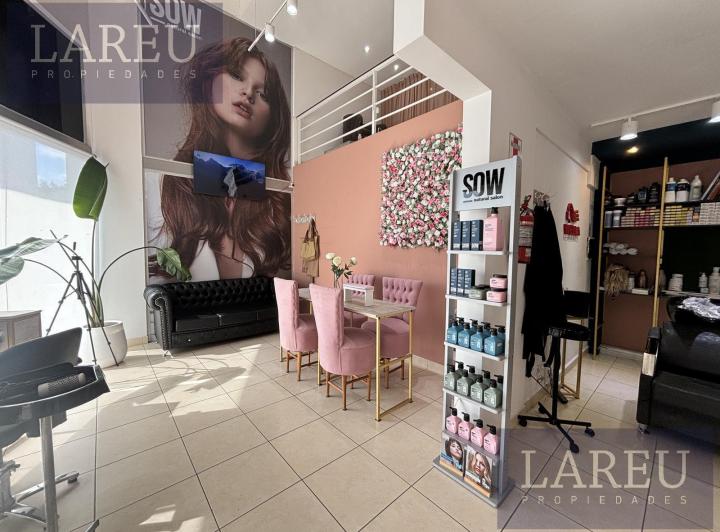 Local comercial · 83m² · 2 Ambientes · 1 Cochera