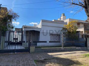 Casa · 100m² · 3 Ambientes · 1 Cochera · Venta Casa 2 Dorm. Burzaco Parque Cochera Financiacion