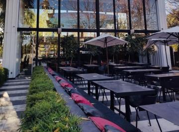 Local comercial · 474m² · 7 Ambientes · Local en Esquina - Barrio Jardin Espinosa, Visibilidad, Superficie.