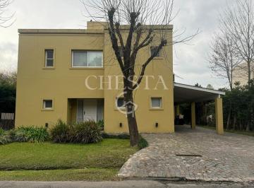 Casa · 263m² · 5 Ambientes · 1 Cochera · Casa en Venta en Los Pilares, Pilar, G. B. a. Zona Norte