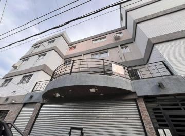 Departamento de 2 ambientes, La Matanza · Depto 2 Ambientes con Patio // Jose Ingenieros 3713