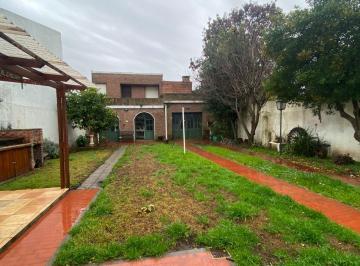 Casa de 3 ambientes, Mar del Plata · Chalet 3 Ambientes — Calle Millán, Zona Constitución Apto Crédito