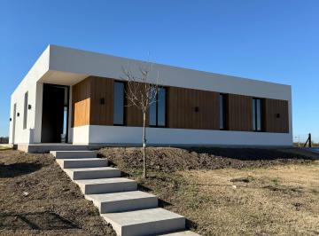 Casa de 4 ambientes, Berazategui · Villalobos Lote 295, Pueblos del Plata, Hudson.