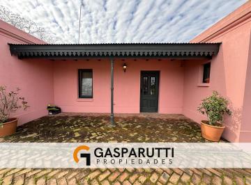 Casa · 200m² · 4 Ambientes · 4 Cocheras · Casa en Venta en San Matías