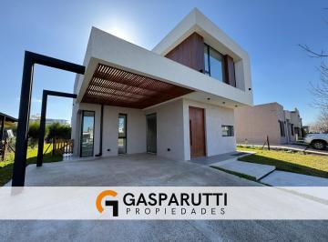 Casa · 188m² · 5 Ambientes · 4 Cocheras · Casa en Venta en Puertos del Lago - Araucarias