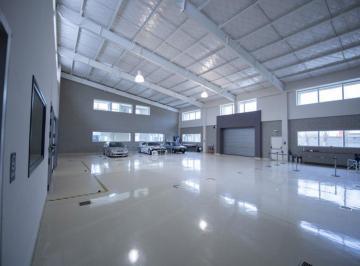 Local comercial · 2100m² · 20 Cocheras · Nave Industrial - Loma Verde