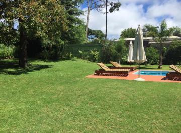 Casa · 1600m² · 8 Ambientes · 2 Cocheras · Casa Grande en Punta del Este San Rafael Alquiler