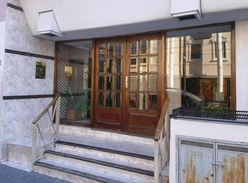 Departamento de 3 ambientes, Lomas de Zamora · Deparatamento de 3 Ambientes en Alquiler Excelente Ubicacion
