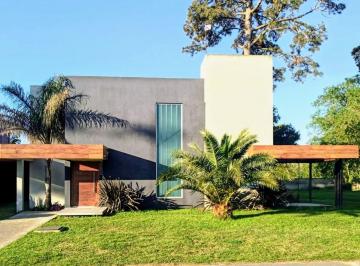 Casa de 5 ambientes, Berazategui · Venta de Casa 5 Amb Barrio Cerrado Greenville Polo & Resort, Hudson, Berazategui