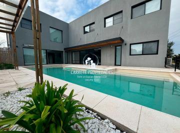 Casa de 7 ambientes, Pilar · Nuevo Valor! Casa en Venta de 7 Ambientes, Pileta Borde Infinito. Barrio San Ramiro. Pilar.