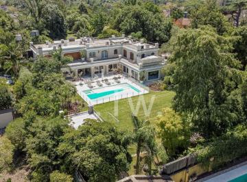 Casa de 10 ambientes, San Isidro · Imponente Casa de 5 Dorm + Family + Escrit. + Gym + Doble Depend + Sum + Piscina