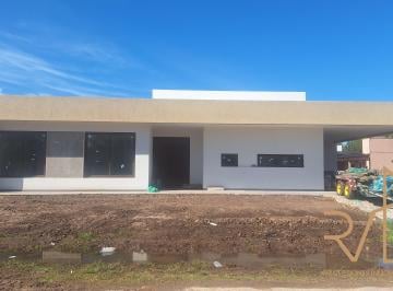 Casa de 4 ambientes, Ezeiza · Casa 4 Amb. en Venta. Fincas del Alba