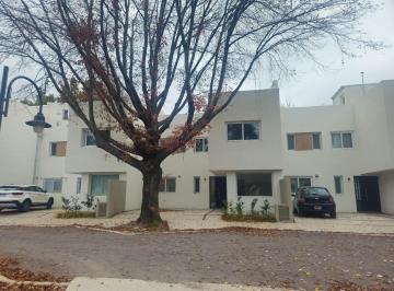 Casa · 157m² · 5 Ambientes · 2 Cocheras · Venta Casa Townhouse 5 Ambientes Complejo Cerrado San Isidro