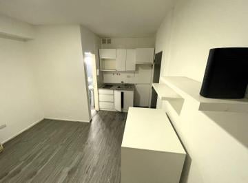 Departamento de 1 ambiente, Centro / Microcentro · Monoambiente en Alquiler Suipacha 900 C/patio en Microcentro Caba