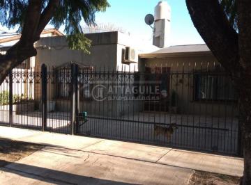 ATT-ATT-3326_2 · Casa 3 Ambientes. | Victor Hugo 375