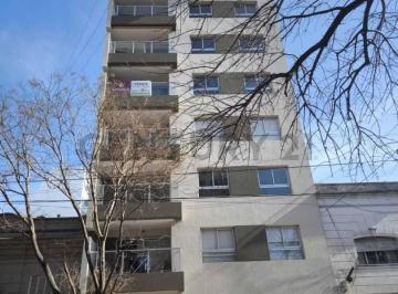 Departamento · 147m² · 3 Ambientes · 1 Cochera · Duplex 2 Dorm. C/ Cochera 14 E/ 45 y 46