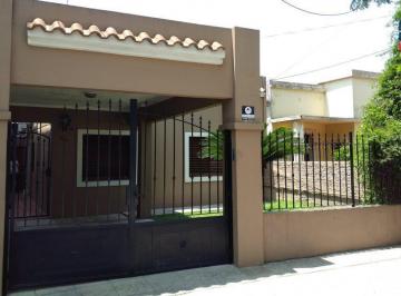 Casa · 144m² · 5 Ambientes · 1 Cochera · Casa en Venta | Dr, Muñiz Al 300 | Centro de Lujan