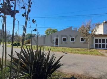 Casa · 140m² · Casa en Venta de 2 Dorm. Ubicada en Calle 487 Esq. 16 | Manuel B. Gonnet | La Plata.