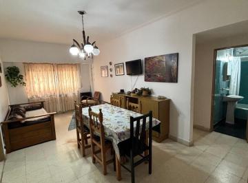 Departamento de 2 ambientes, Miramar · 2 Ambientes Amplios a m del Paseo Costanero