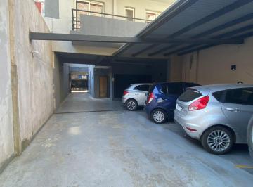 Garage , Lanús · En Venta Cochera Cubirta Fija en Edificio en Lanus en Mb Ubicacion