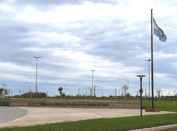 Terreno · 332m² · Terreno Lote 332 m² - Los Pinos 3 - Álvarez Santa Fe | Venta