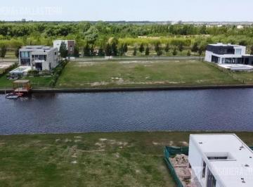 Terreno · 900m² · Terreno en El Naudir Al Rio