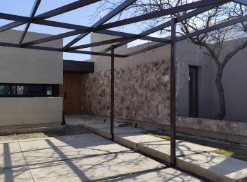 Casa · 188m² · 3 Dormitorios · 2 Cocheras · Venta Casa a Estrenar 3 Dorm. en Las Cañitas malagueño
