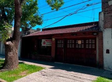 Casa de 5 ambientes, Ciudad de Santa Fe · Casa a m de Av Aristóbulo del Valle