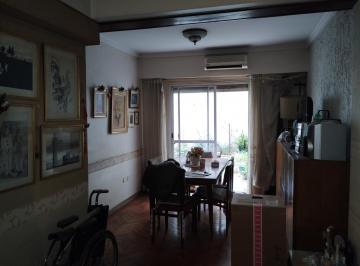 Departamento · 56m² · 3 Ambientes · Departamento 3 Amb Ctra. Fte. con Patio 93 m²