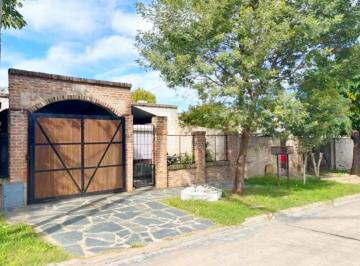 Casa · 130m² · 4 Ambientes · 1 Cochera · Venta Casa Luis Guillon