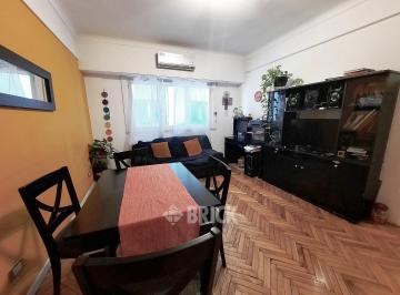 Departamento · 51m² · 3 Ambientes · Av Rivadavia Al 2000 - 51 m² 2 Bauleras Impecable