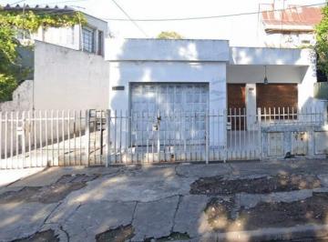 PH · 120m² · 3 Ambientes · 1 Cochera · PH en Hurlingham