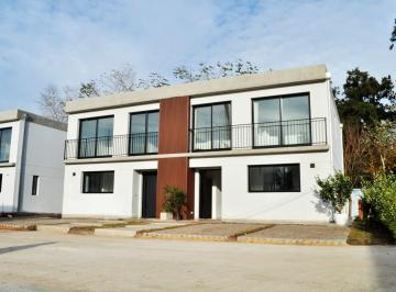 Casa · 132m² · 4 Ambientes · 2 Cocheras · Casa Dúplex en Venta en Benavidez, Tigre, G. B. a. Zona Norte