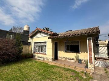 GIA-GIA-3227_2 · Casa 3 Ambientes. | Av Presidente Illia 911