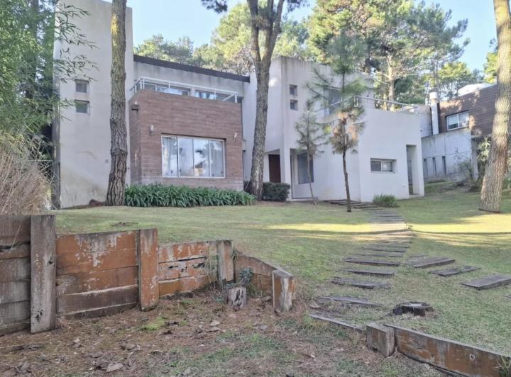 Casa en venta en Pinamar · 7 ambientes