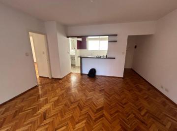 Departamento de 3 ambientes, San Isidro · Venta Martinez 3 Ambientes; Reciclado a Nuevo Impecable, a 2 Cuadras de Avda Alvear Apto Credito