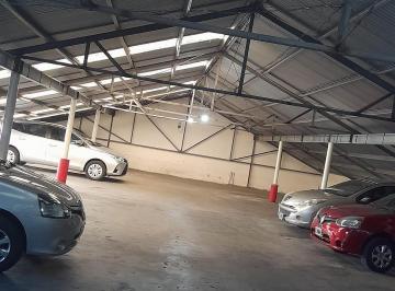 Garage · 2220m² · 3 Ambientes · Cochera (Cap 70 Vehículos) Más Depto 3amb