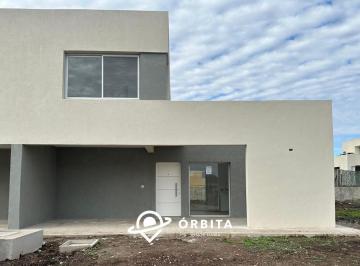 Casa · 80m² · 4 Ambientes · Casa en Venta en Casas de Santa Guadalupe, Pilar del Este, con Financiacion