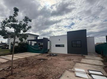 Casa · 175m² · 3 Dormitorios · 2 Cocheras · Casa en Terrazas Park - Maipu