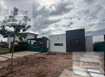 Casa · 175m² · 3 Dormitorios · 2 Cocheras · Casa en Terrazas Park - Maipu