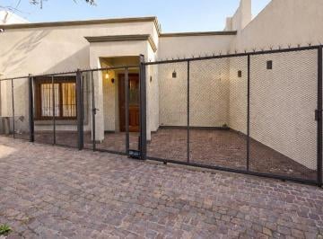 Casa · 140m² · 3 Ambientes · 1 Cochera · Venta Casa 2 Dorm. Padua