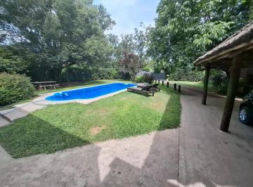 Casa · 180m² · 5 Ambientes · Venta de Casa con Pileta en General Rodriguez