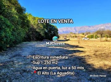 Terreno · 1m² · Venta Lote 1250 m² Villa de Las Rosas Escritura y Agua - La Aguadita