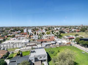 Departamento · 90m² · 4 Ambientes · 1 Cochera · Venta Permuta Departamento 4 Ambientes Impecable Cochera