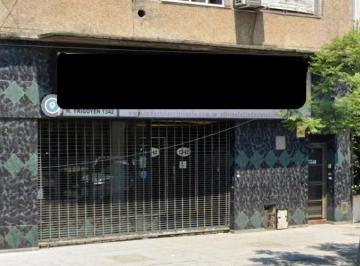 Local comercial · 447m² · Amplio Local con Galpón Sobre Importante Av. Avellaneda