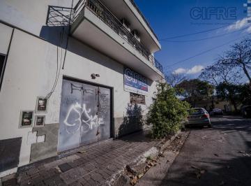 Casa · 117m² · 3 Ambientes · 4 Cocheras · Lote Propio Galpon en Pb de 110 m² Aprox Departamento de 3 Ambientes con Patio y Terraza