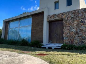 Casa · 400m² · 5 Ambientes · 2 Cocheras · Casa en Venta y Alquiler Temporario - La Barra
