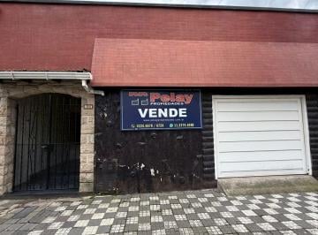 Casa de 4 ambientes, Lanús · En Venta Casa 4 Amb S/ Lote de 8.66x26 Aprox. con Gge, Patio y Terraza en Lanus
